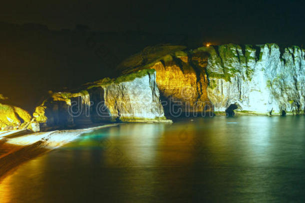 法国埃特雷特的<strong>天然悬崖</strong>。夜景。