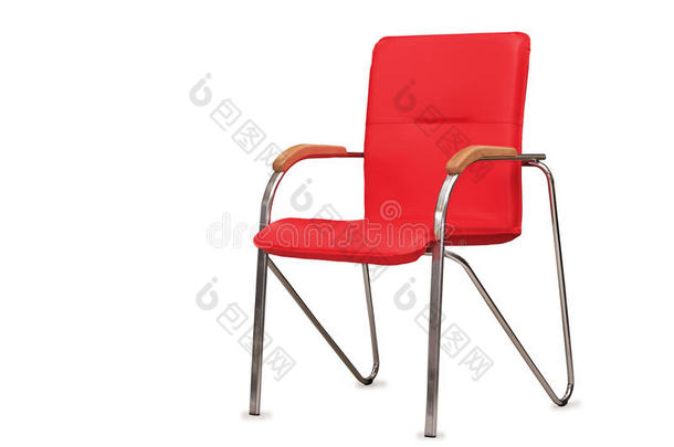 红皮的办公椅。孤立的