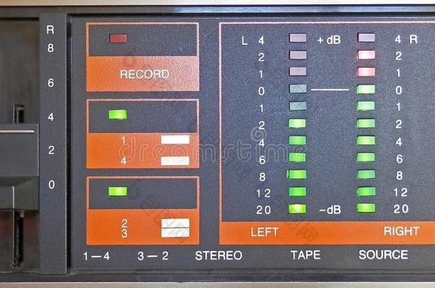 录音机上带led显示屏的计量面板