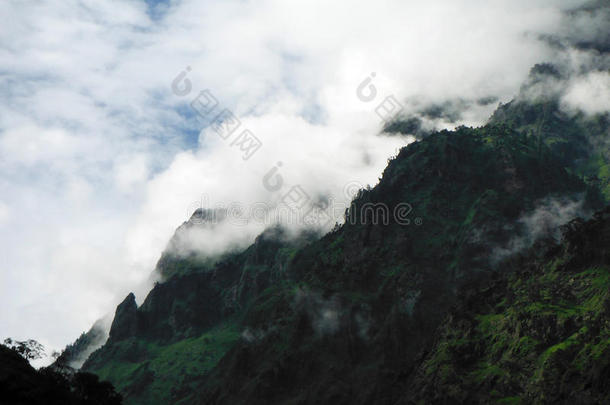 喜马拉雅山下游季风区的神秘景观