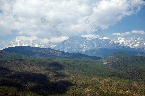 丽江雪山