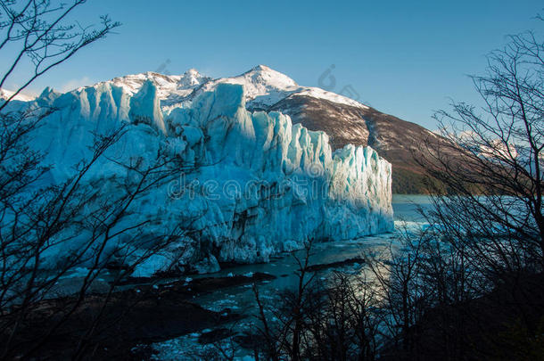 阿根廷莫雷诺冰川的美丽风景