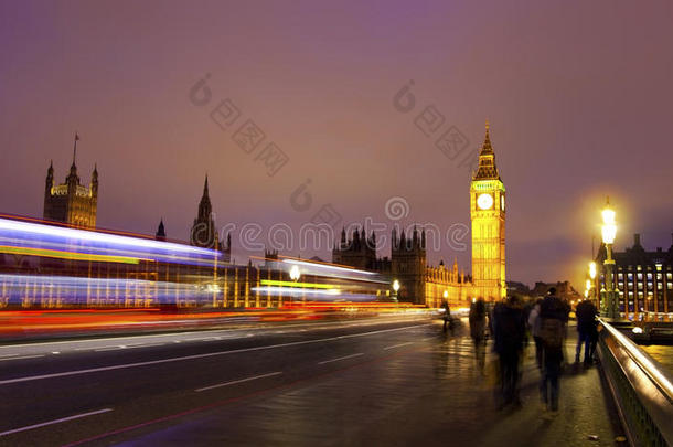 英国伦敦，大本钟和议会<strong>大厦夜景</strong>