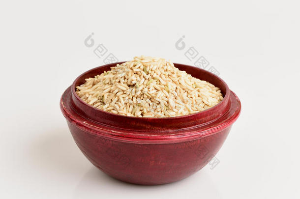 发芽糙米或gaba大米。