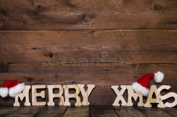 木制背景上的圣诞快乐信：一辆<strong>迎宾</strong>车的创意