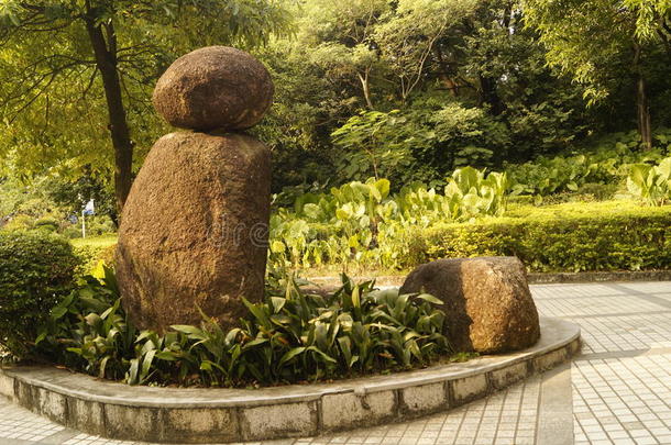 中国深圳<strong>中山</strong>公园的雕像