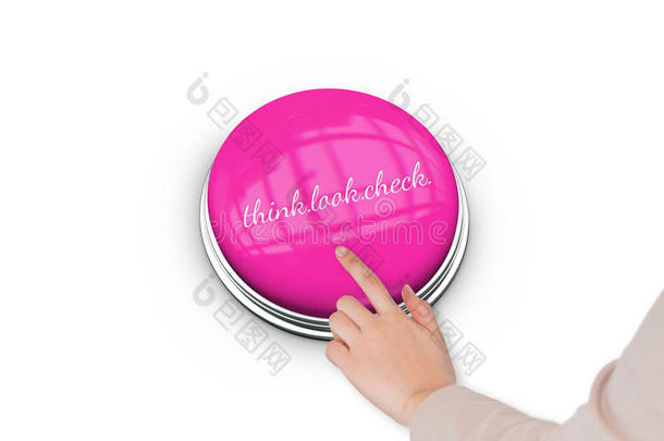 手按粉色按钮以提高对乳腺癌的认识