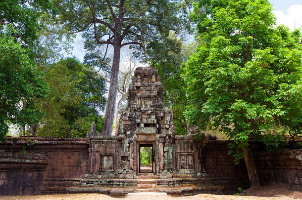 柬埔寨吴哥窟<strong>寺庙</strong>群中一座历史悠久的高棉<strong>寺庙</strong>的古遗址。柬埔寨旅游概念。
