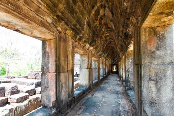 柬埔寨吴哥窟寺庙群中一座历史悠久的高棉寺庙的古遗址。柬埔寨旅游概念。