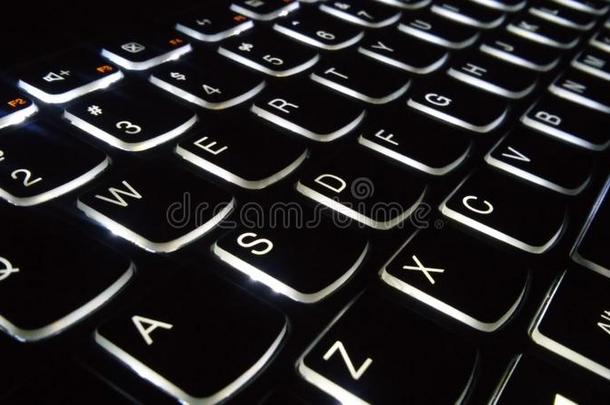 背光键盘角度