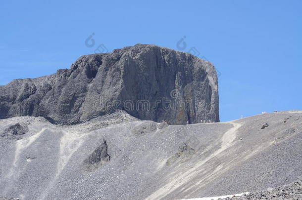 <strong>火山</strong>岩的黑象牙尖顶