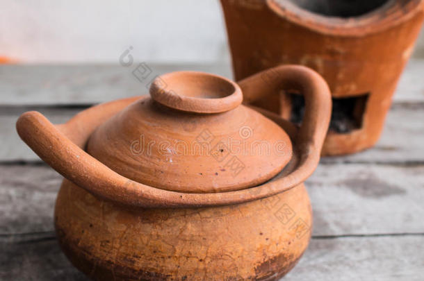 村民的陶罐