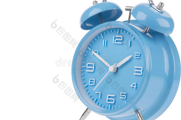 白色背景上的蓝色闹钟，指针在10和2处隔离