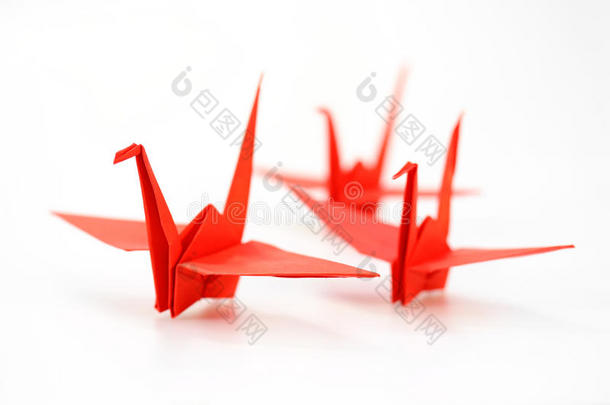 日本传统的红纸折<strong>纸鹤</strong>