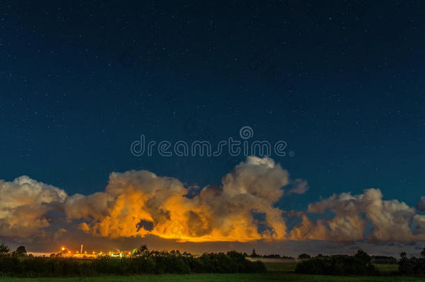 夜景星光璀璨