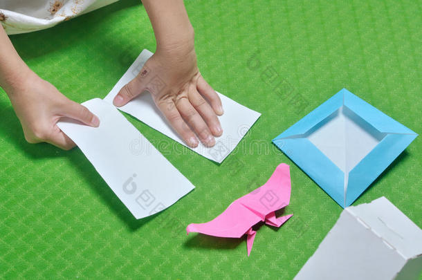 儿童撕纸制作折纸工艺