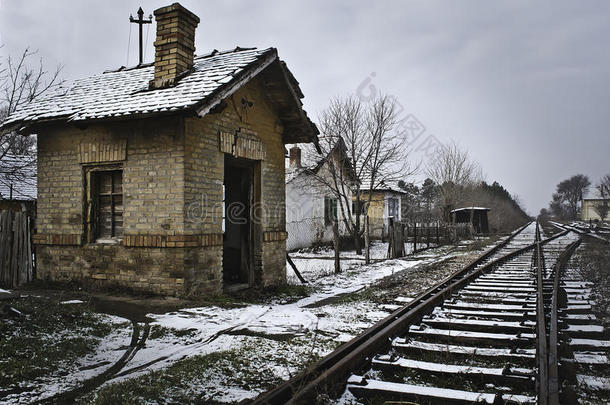 一个铁路工人的小房子。。。