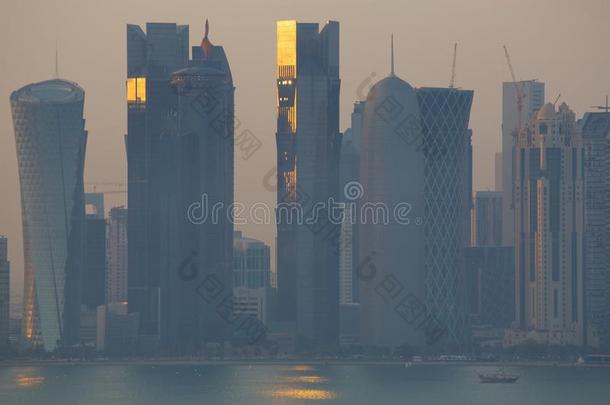 中东，<strong>卡塔尔</strong>，多哈，西湾中央金融区从东湾区