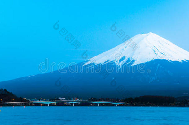 <strong>富士山</strong>高出川口湖