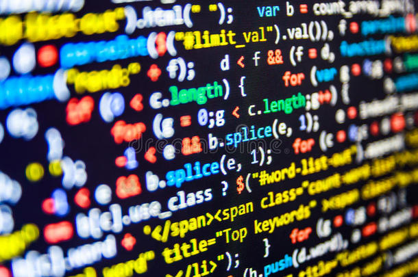 软件开发人员的编程代码抽象屏幕。