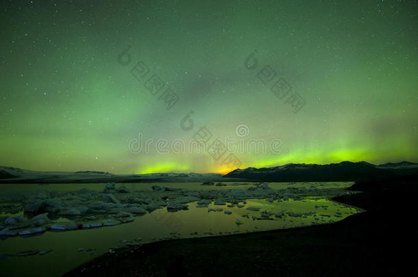 冰岛东部约库萨隆冰川泻湖