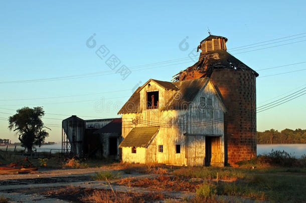 印第安纳州卡梅尔的老谷仓