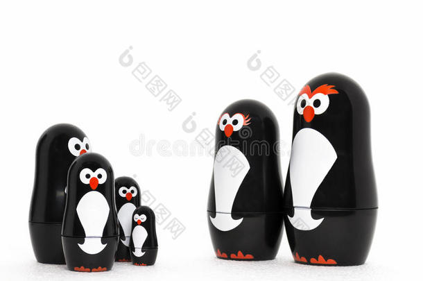 快乐企鹅玩具<strong>家长</strong>与可爱的孩子。