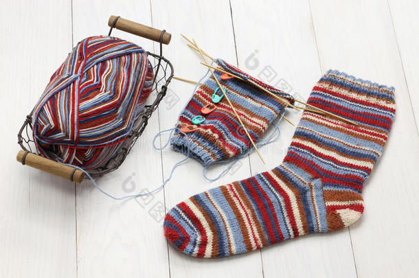 针织<strong>冬暖</strong>袜、丝球、针织针