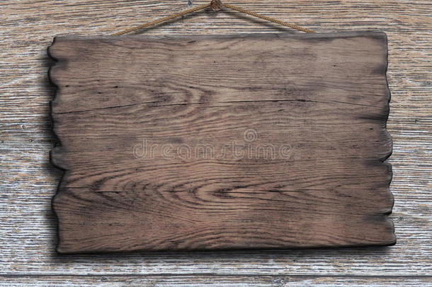 旧木板或挂在木板上的木板