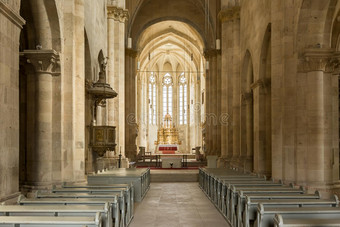 圣迈克尔罗马天主教大教堂内图片