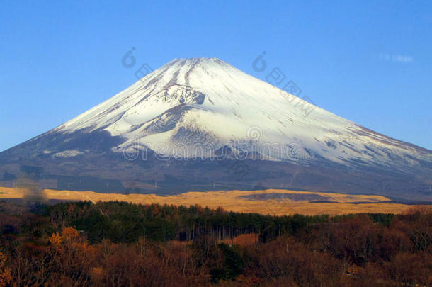 秋天的<strong>富士山</strong>