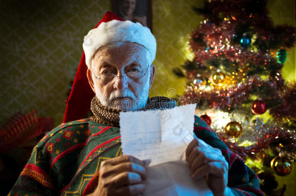 圣诞老人看邮件