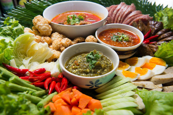 汉托克。坎托克晚餐一直是泰国北部地区一个受欢迎的旅游景点