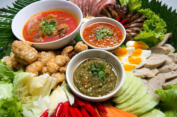 汉托克。坎托克晚餐一直是泰国北部地区一个受欢迎的旅游景点
