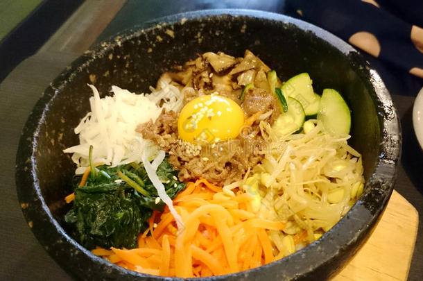 韩国菜bibimbap