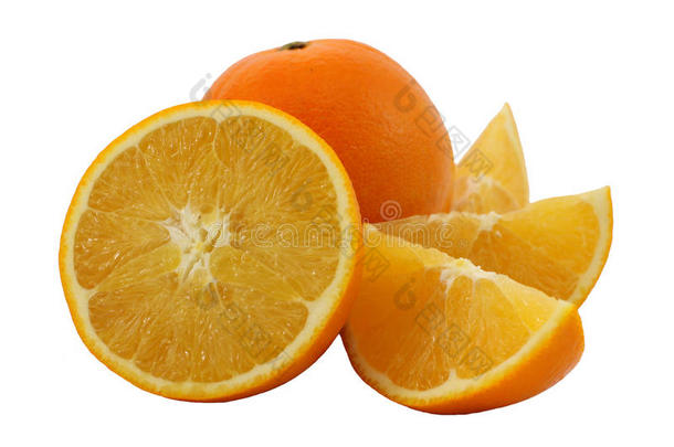 白色背景下分离的橙色水果