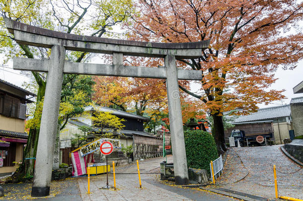 位于日本京都的福世伊纳里太沙神社的托里门