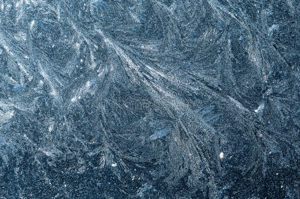 冬季玻璃上的冰纹纹理