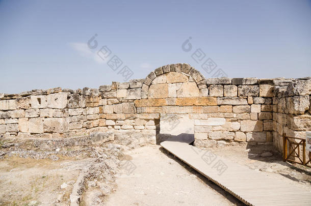 土耳其希拉波利斯。南拜占庭门，v世纪