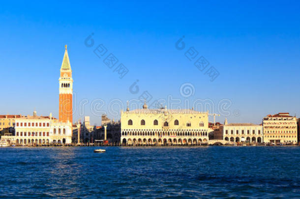 威尼斯<strong>圣马可</strong>广场（piazza san marco）全景图