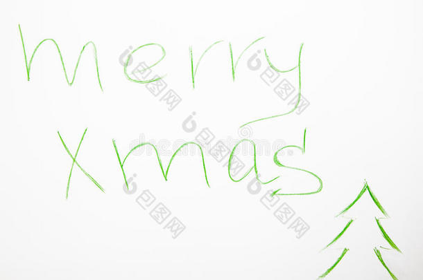 圣诞快乐白板上有绿色记号的手写体