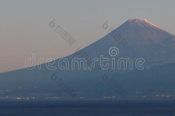 富士山与海