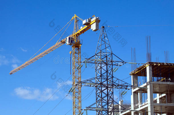 工业厂房塔吊及塔顶吊装