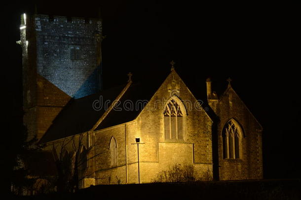 布里奇特城堡教堂泛光灯小山