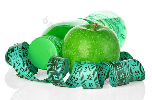 <strong>健身</strong>，<strong>减肥</strong>概念与青苹果，瓶装饮用水和卷尺