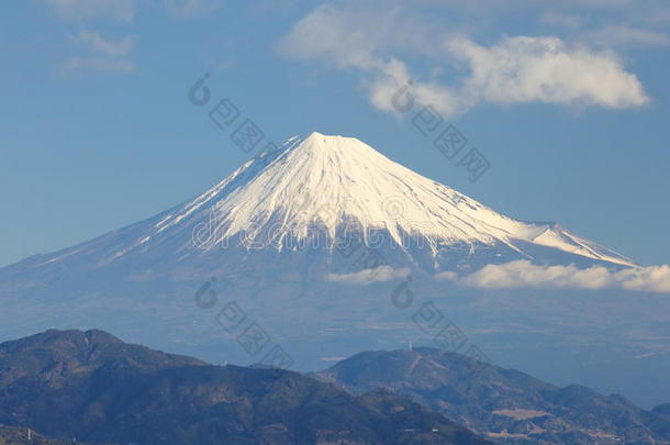 富士山与海