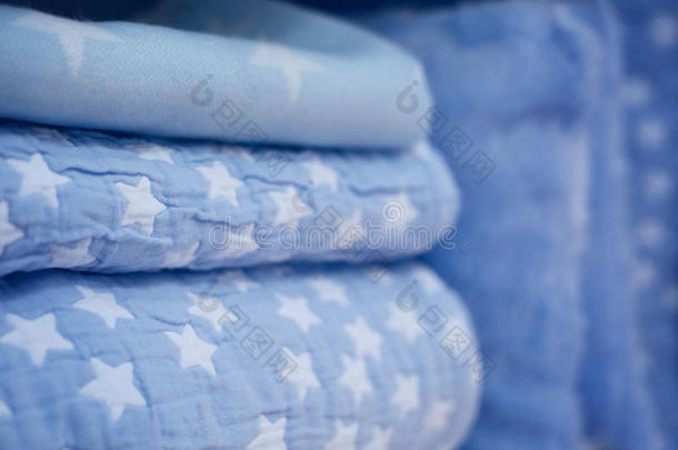 床床上用品卧室毯子蓝色