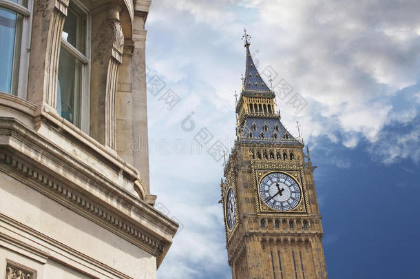 伊丽莎白塔，或伦敦的大本钟塔