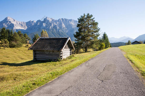 高山谷仓