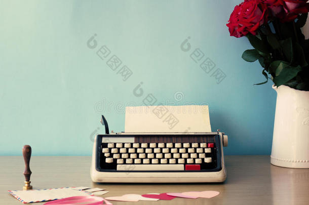 玫瑰和打字机